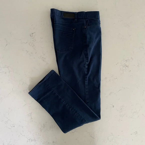 DKNY Jeans 5 Pocket Mid Rise Straight Leg Cotton Jeans Blue Sz 10 X 32 - Picture 4 of 11